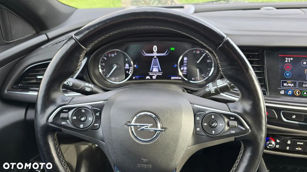 Opel Insignia 2.0 CDTI Ultimate S&S - 27