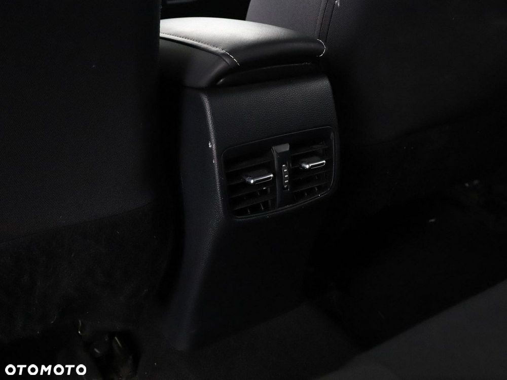 Suzuki Swace 1.8 Hybrid CVT Comfort+ - 39