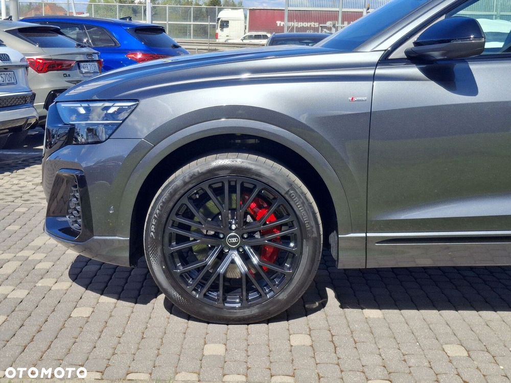 Audi Q8 - 2