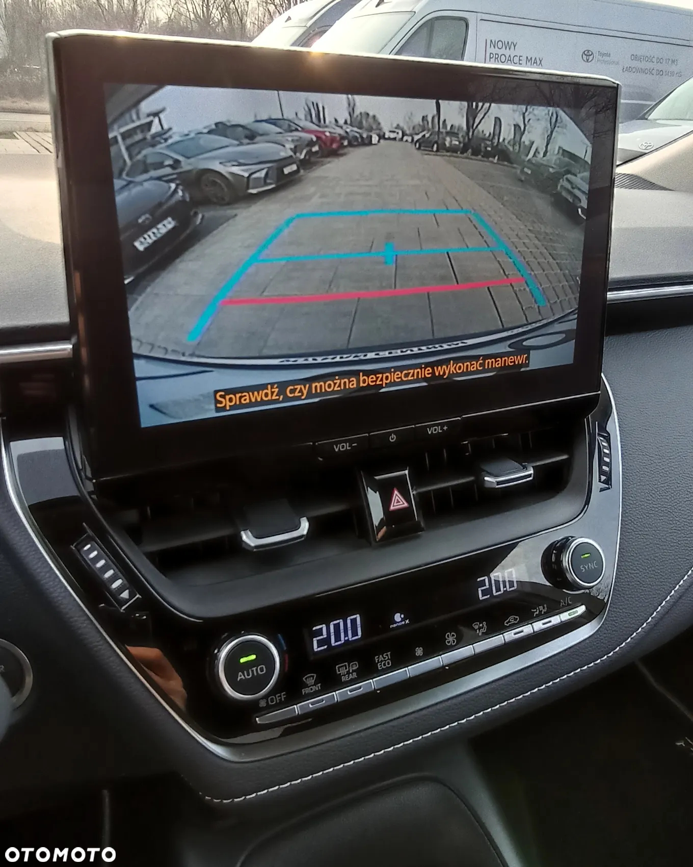 Toyota Corolla 1.8 Hybrid Style - 25