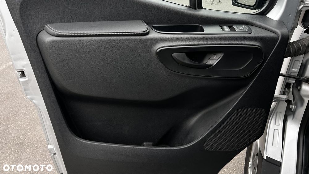 Mercedes-Benz Sprinter - 10