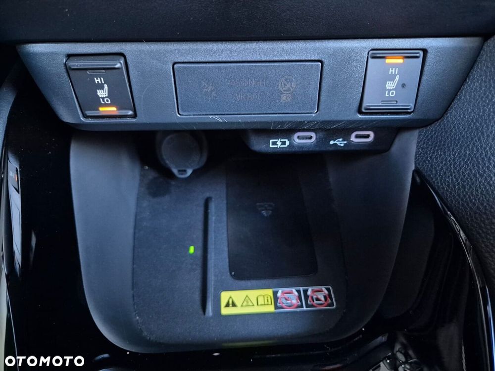 Toyota Yaris Hybrid 1.5 Style - 23
