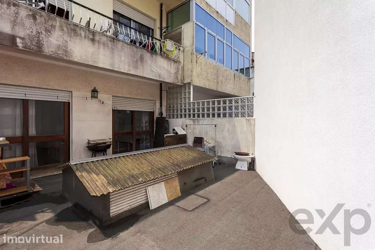 A vida a um passo da Baixa: T1 com terraço no Porto - Grande imagem: 5/16
