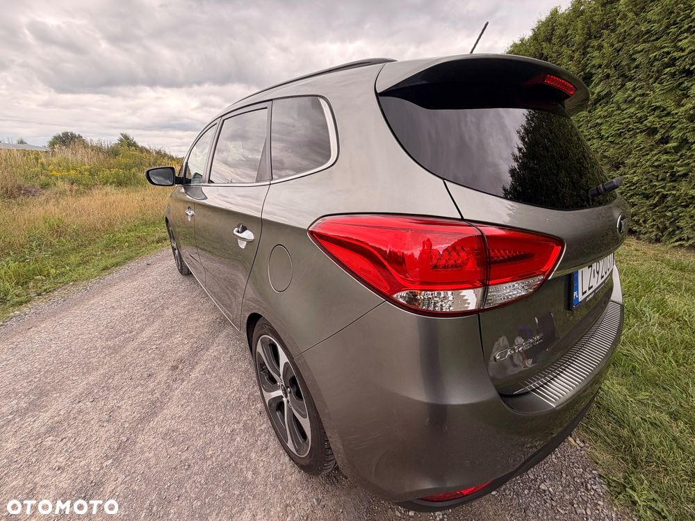 Kia Carens 1.7 CRDi L - 10