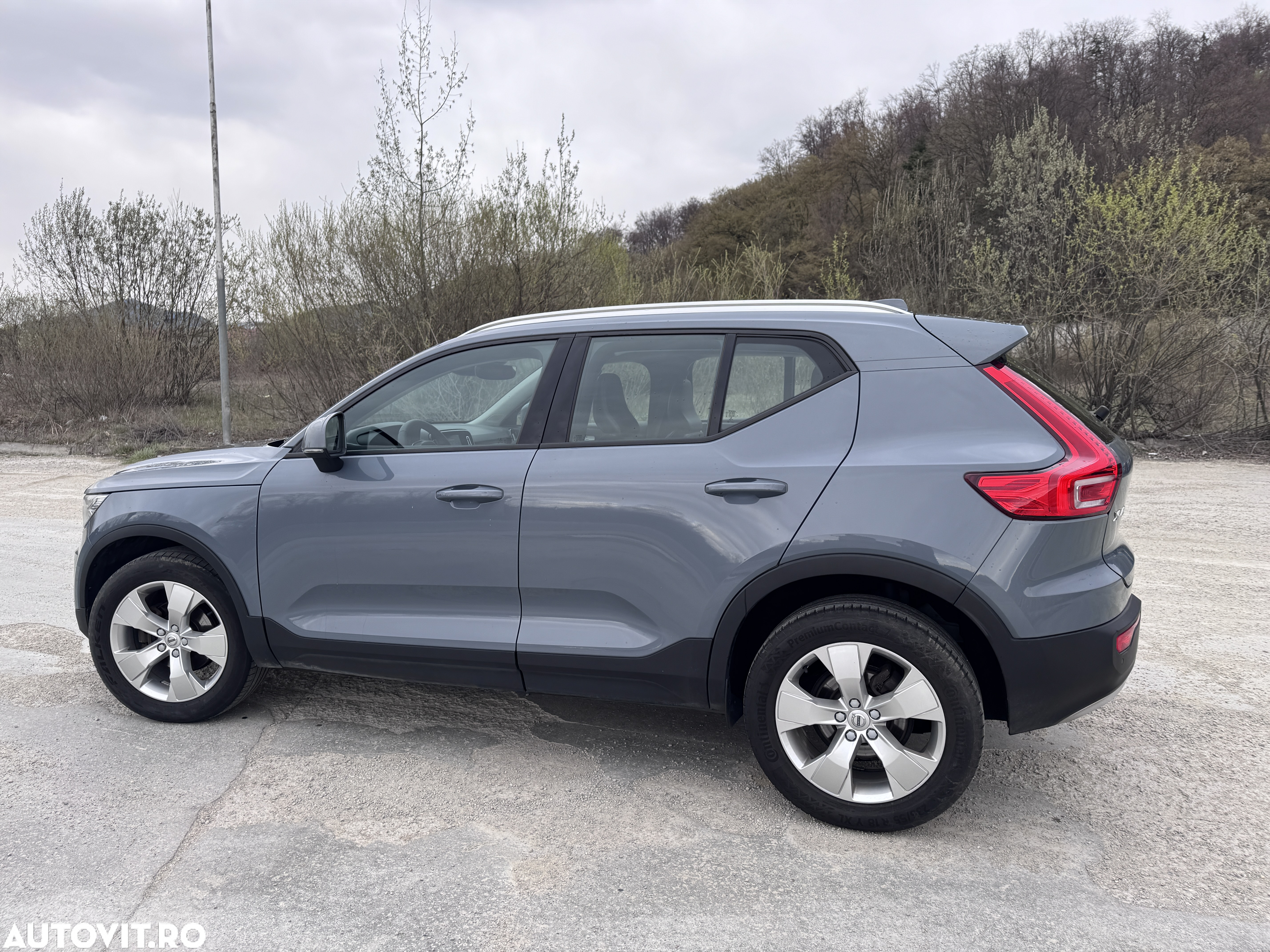 Volvo XC 40 T3 Geartronic Momentum - 9
