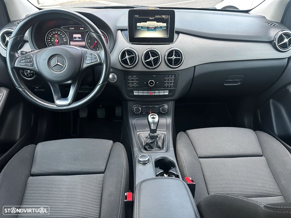 Mercedes-Benz B 180 d Urban - 4