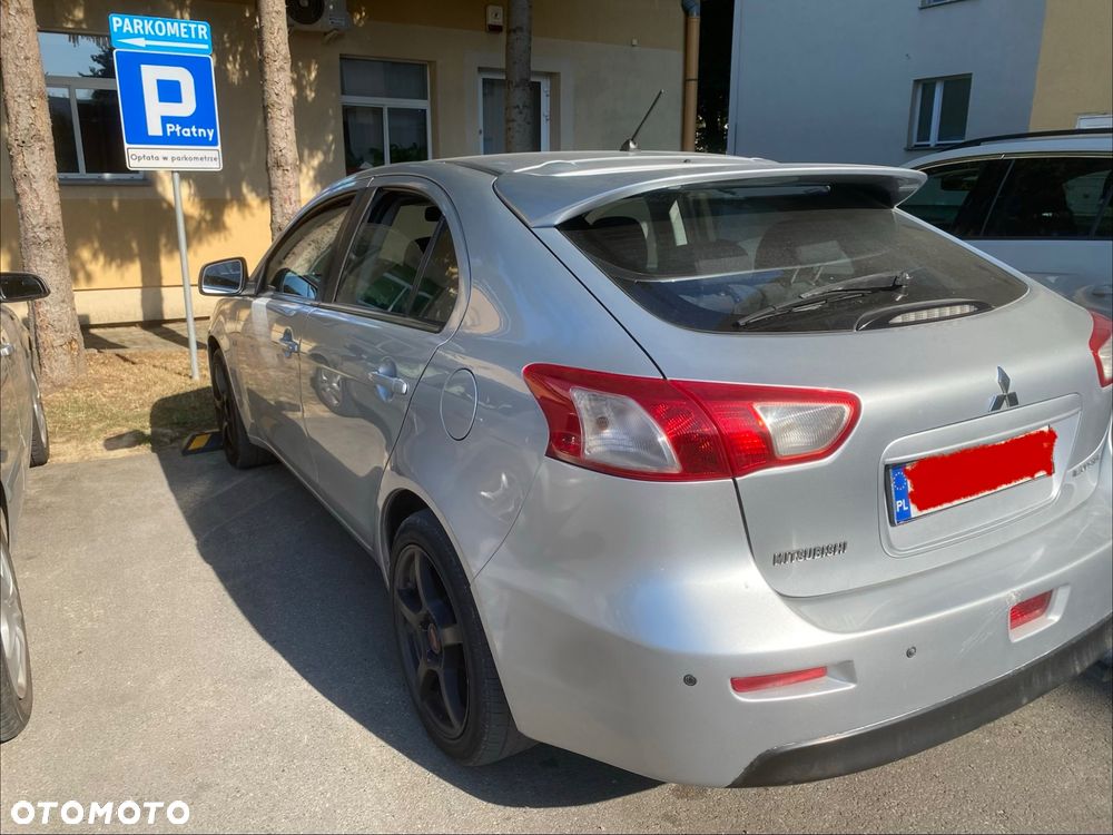 Mitsubishi Lancer - 6