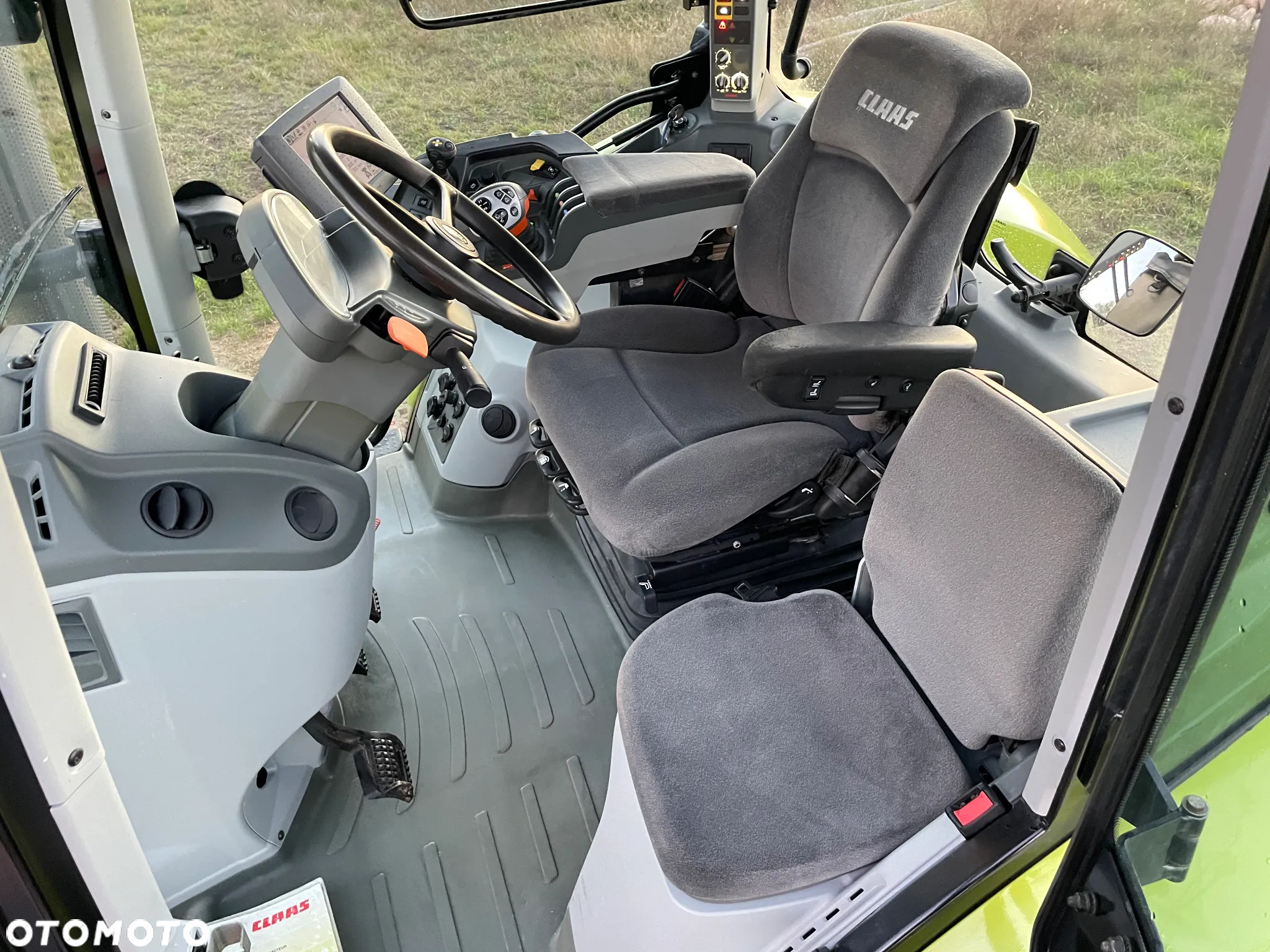 Claas Arion 520 - 17