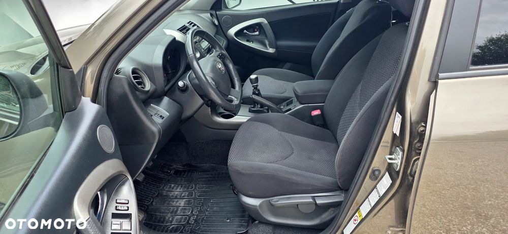 Toyota RAV4 2.0 4x4 Life - 19