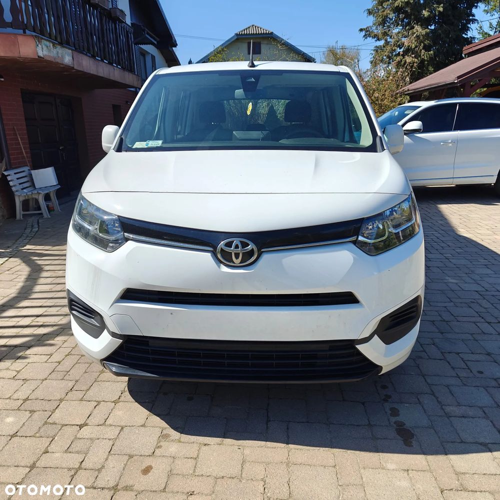 Toyota Pro Ace City - 13