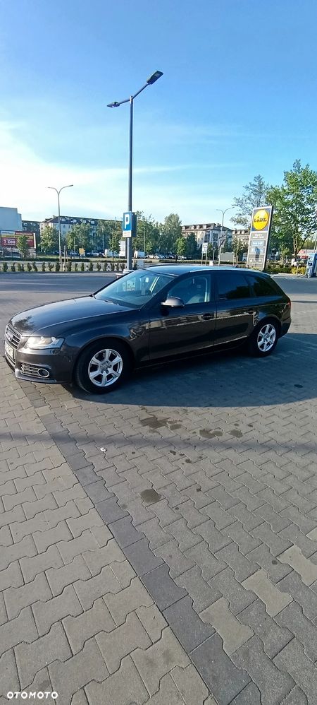 Audi A4 Avant 2.0 TDI - 8