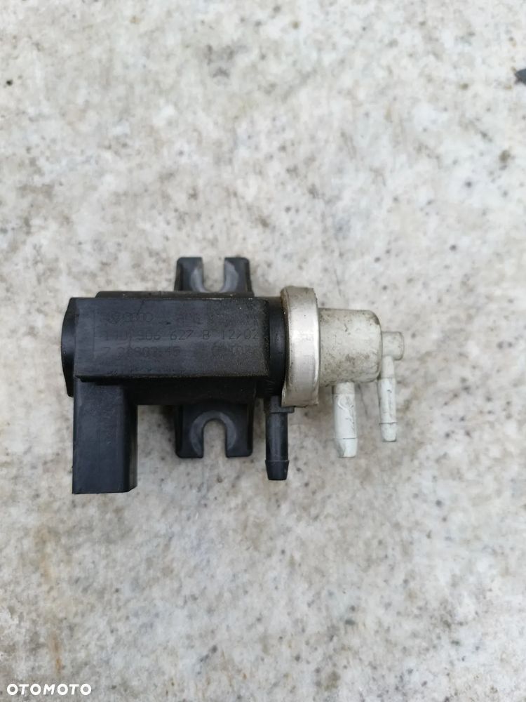 ZAWÓR PODCIŚNIENIA AUDI VW 1J0906627B - 1