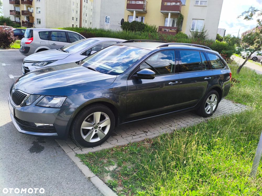 Skoda Octavia 1.6 TDI SCR Ambition - 3