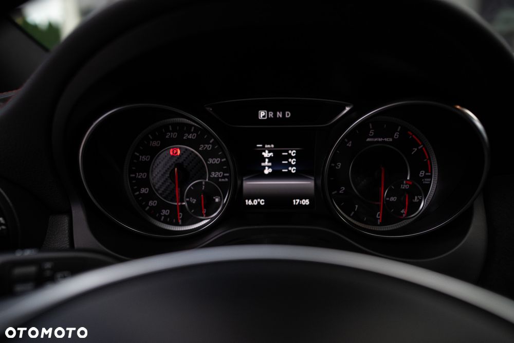 Mercedes-Benz CLA - 38