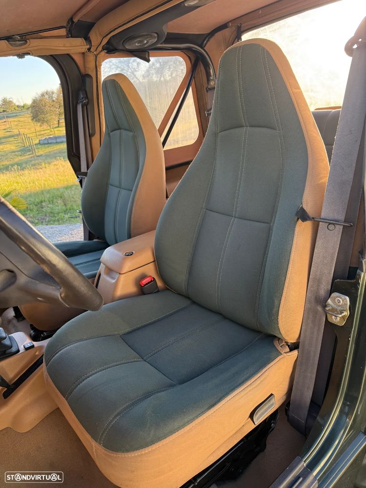Jeep Wrangler 4.0 Auto Sahara - 14