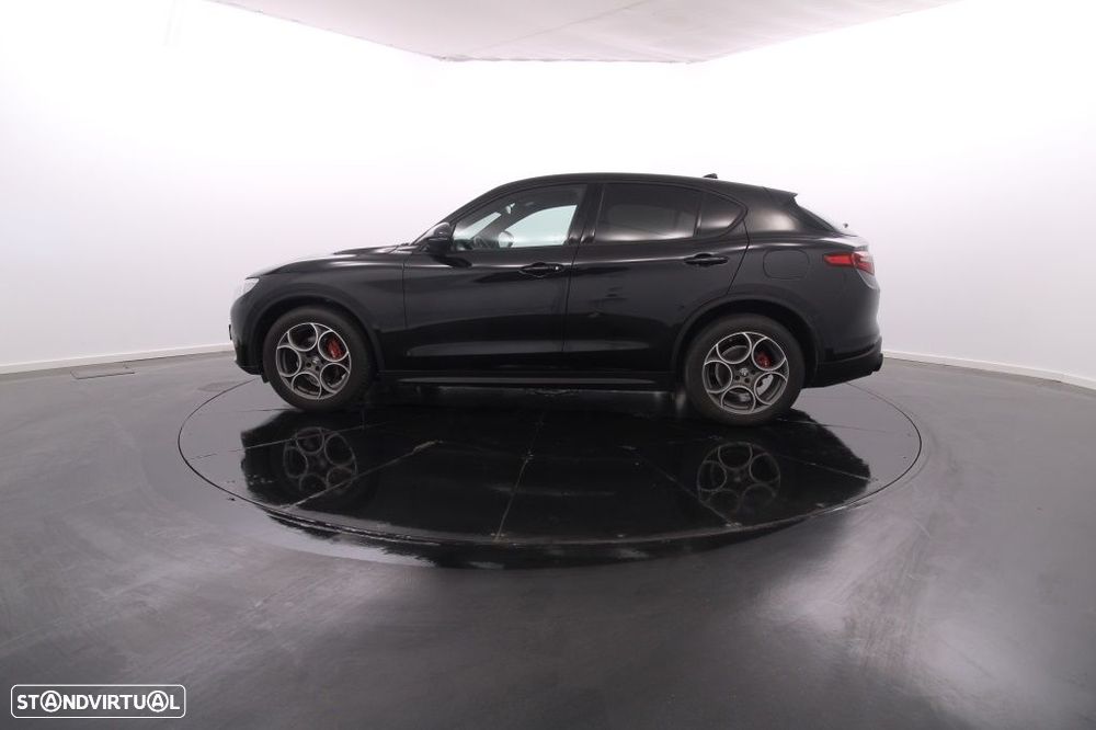Alfa Romeo Stelvio 2.2 D Sprint AT8 - 3