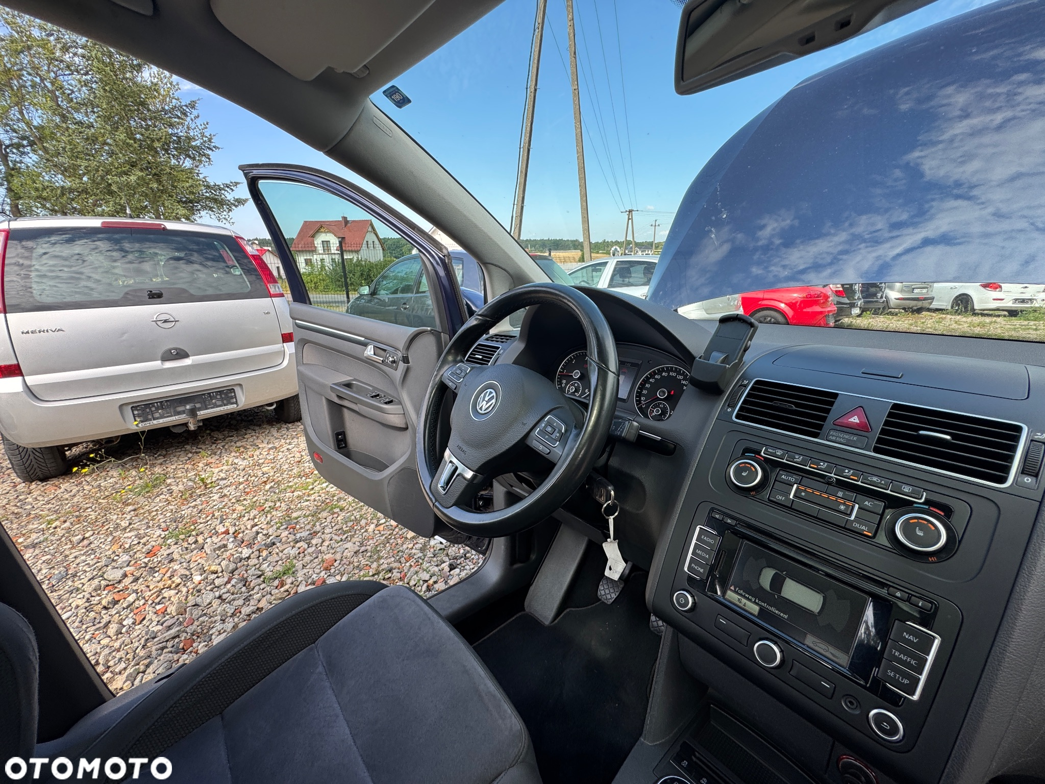Volkswagen Touran 2.0 TDI DPF Highline - 17