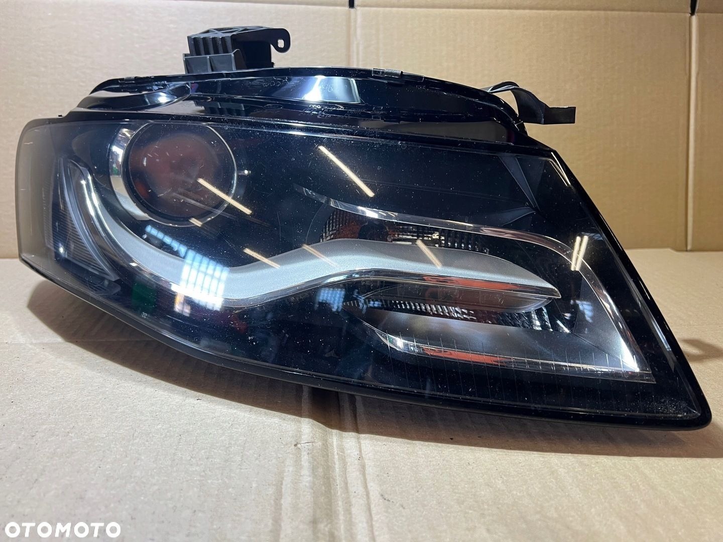 AUDI A4 B8 LAMPA XENON PRAWY PRZÓD PRAWA PRZEDNIA LED - 1