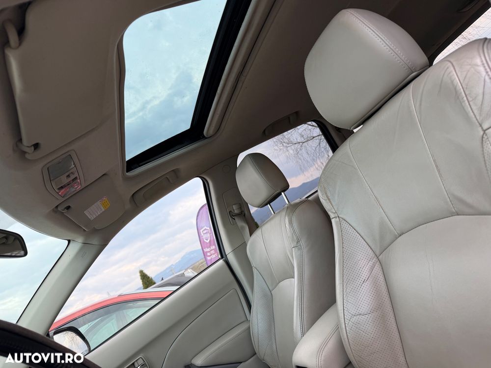 Mitsubishi Outlander 2.0 DI-D Intense+ - 8