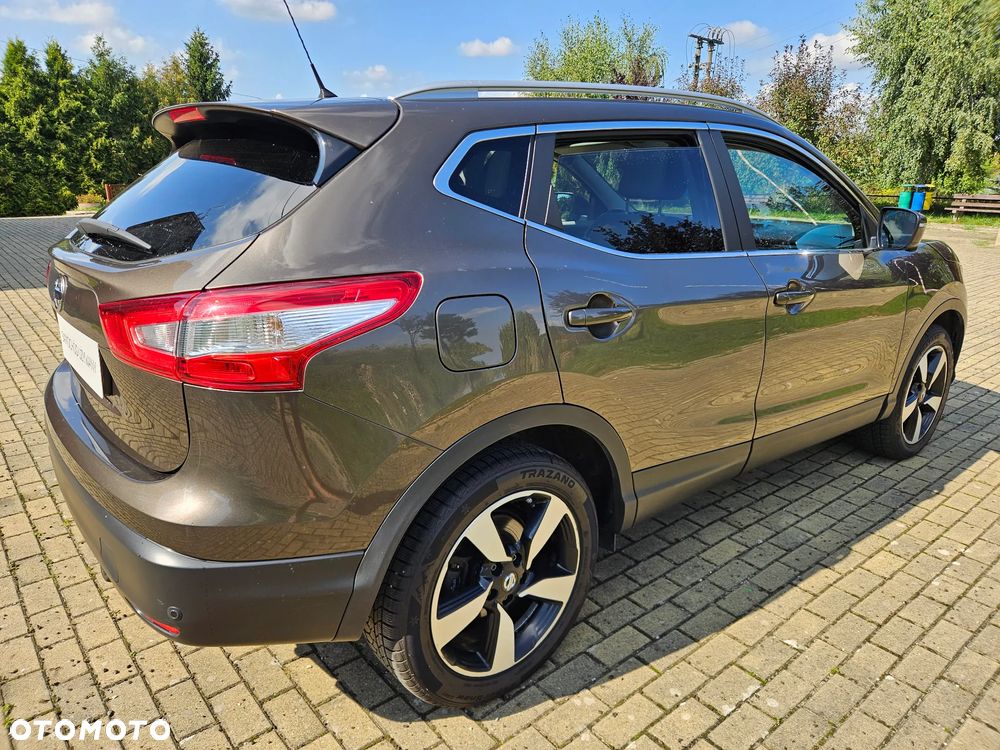 Nissan Qashqai 1.2 DIG-T N-Connecta EU6 - 7