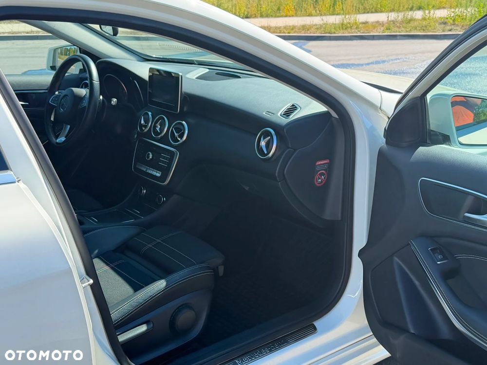 Mercedes-Benz Klasa A 180 7G-DCT Style - 15