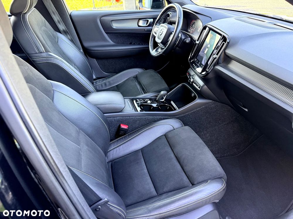 Volvo XC 40 D4 AWD Geartronic R-Design - 41