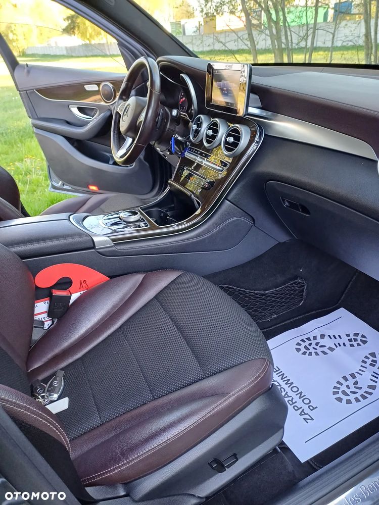 Mercedes-Benz GLC - 14