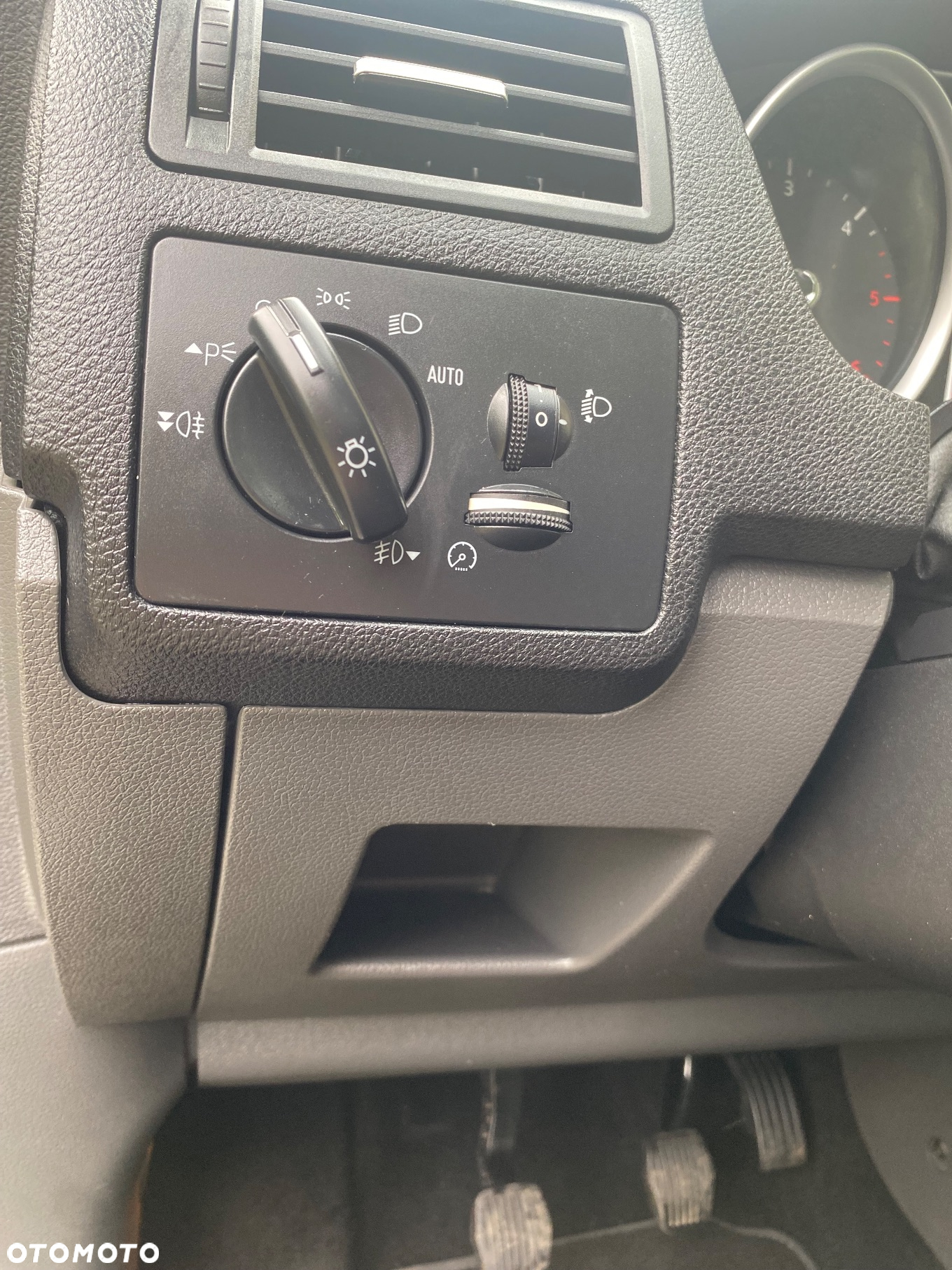 Ford Kuga 2.0 TDCi 4WD Titanium Plus - 28