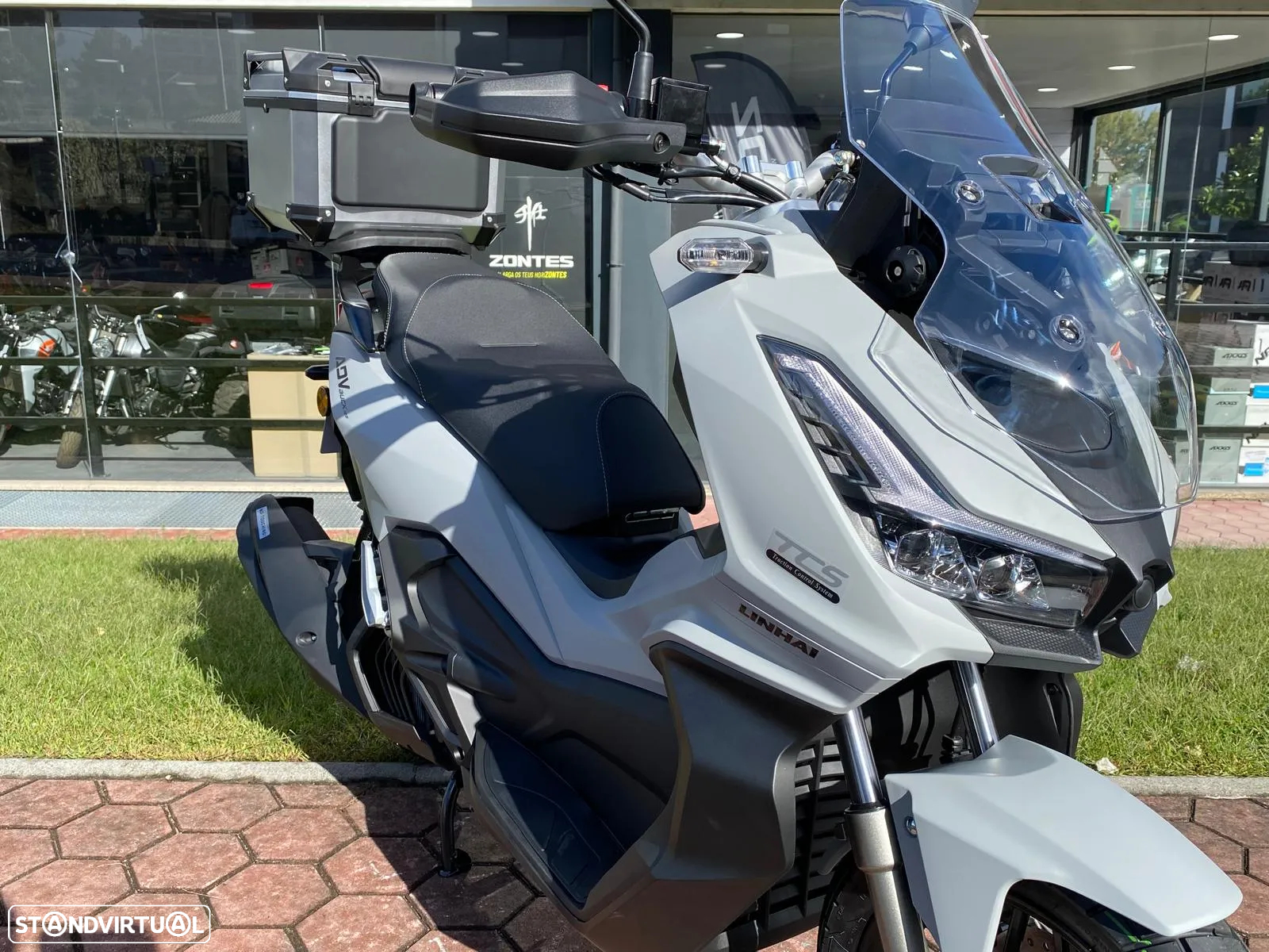 Linhai Buck 125 ADVENTUR/COM TOP CASE - 10