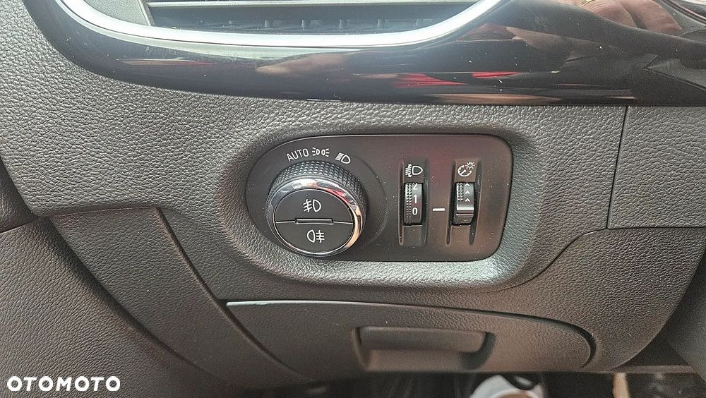 Opel Astra 1.4 Turbo Innovation - 20