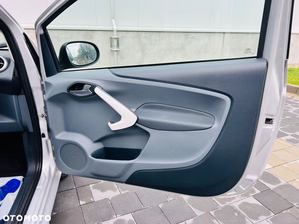 Ford KA 1.2 Ambiente - 25