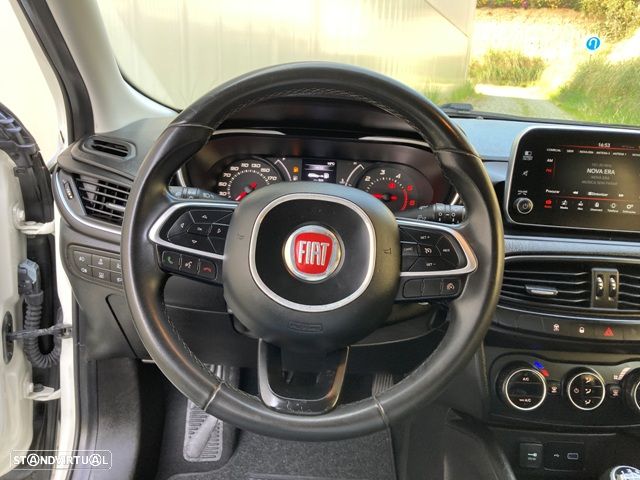 Fiat Tipo Station Wagon 1.3 M-Jet Lounge - 13