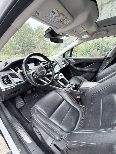 Jaguar I-Pace - 11