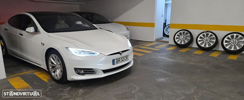 Tesla Model S 100 kWh Long Range AWD — fotografia 13
