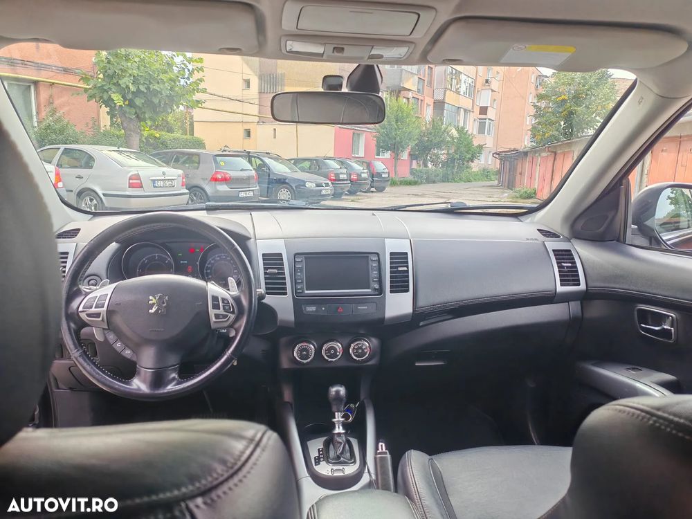 Peugeot 4007 - 9