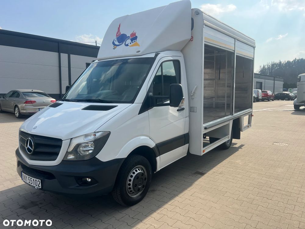 Mercedes-Benz Sprinter - 12