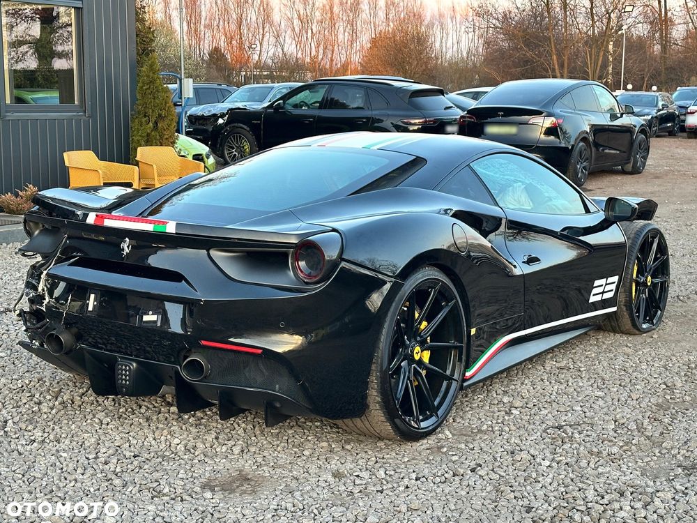 Ferrari 488 - 3