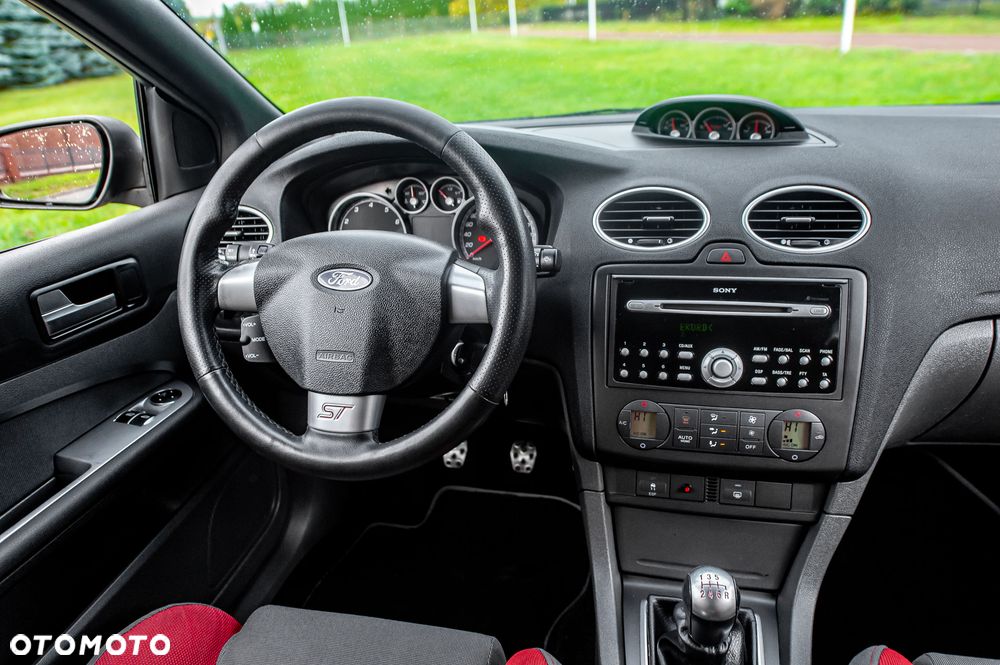 Ford Focus - 18