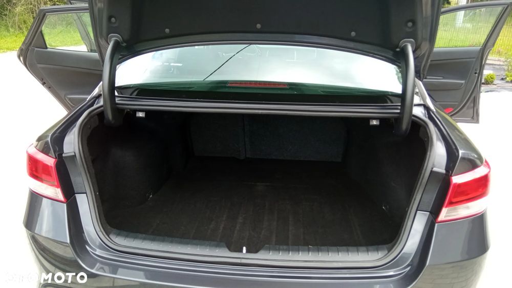 Kia Optima - 22