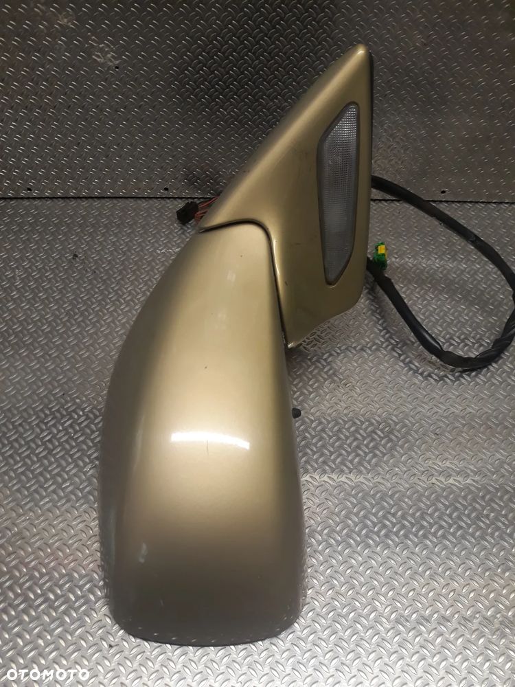 LUSTERKO PRAWE CITROEN C8 2008r KOLOR: KAN  14 PIN - 3