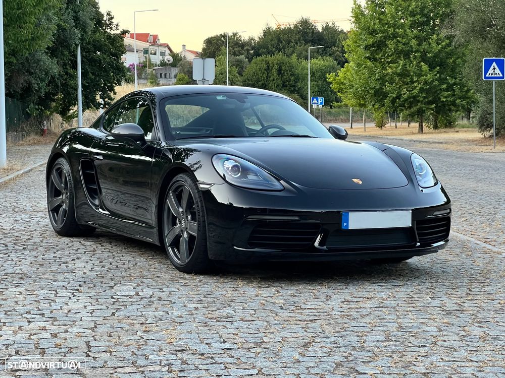 Porsche 718 Cayman T - 1