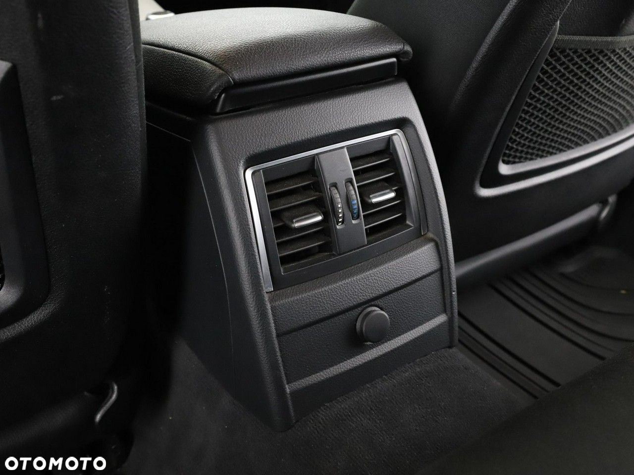 BMW Seria 3 318d Advantage - 37