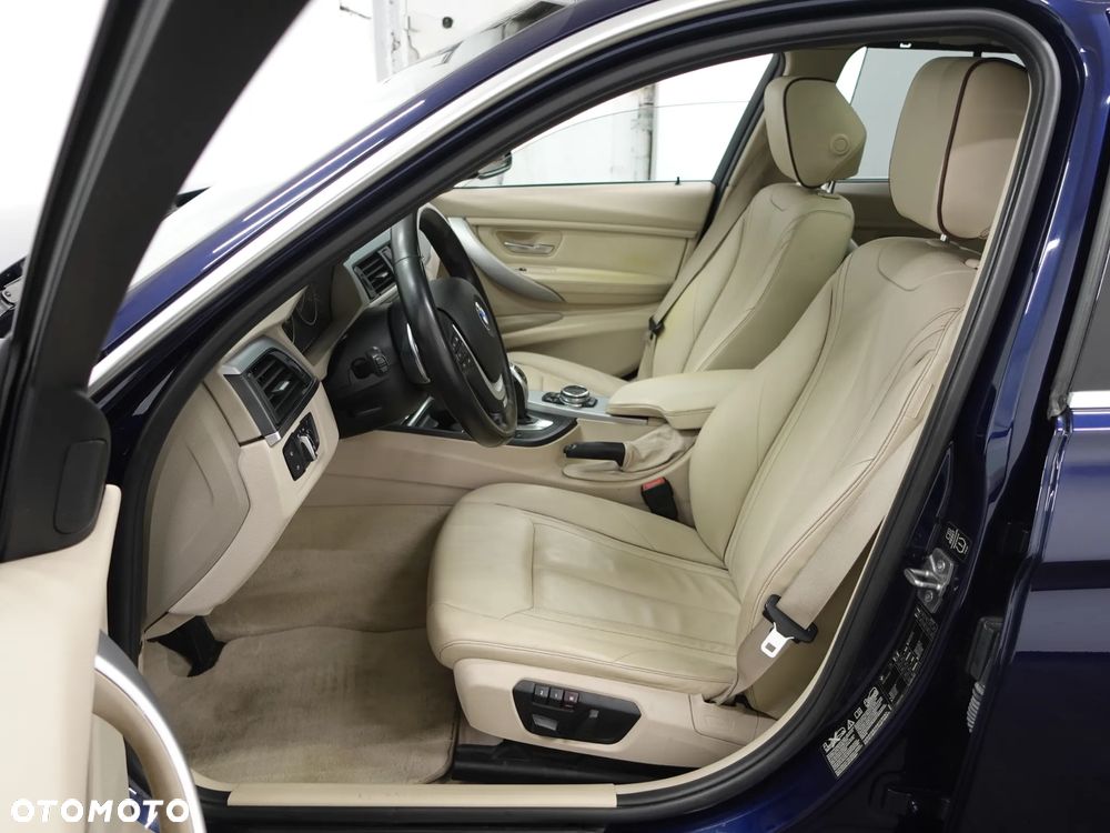 BMW Seria 3 - 20