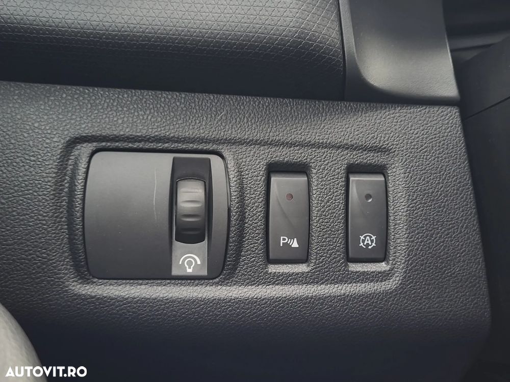 Renault Clio Grandtour (Energy) TCe 90 Start & Stop INTENS - 12