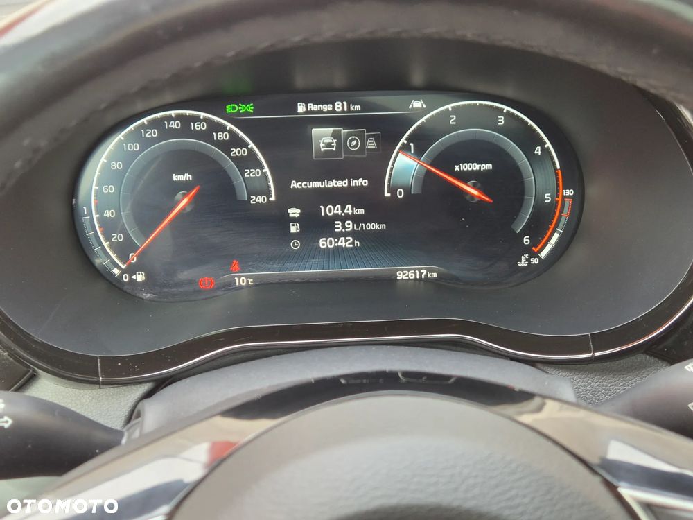 Kia XCeed - 30