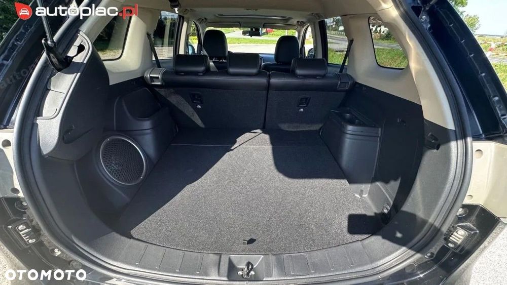 Mitsubishi Outlander - 31