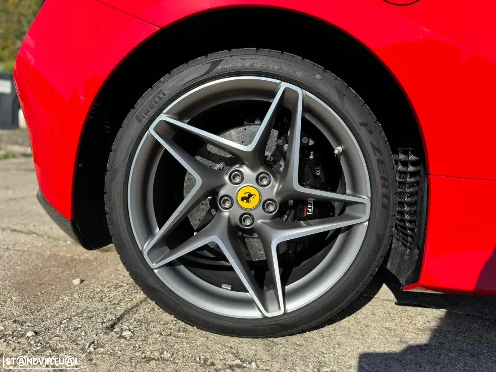 Ferrari F8 Tributo - 36