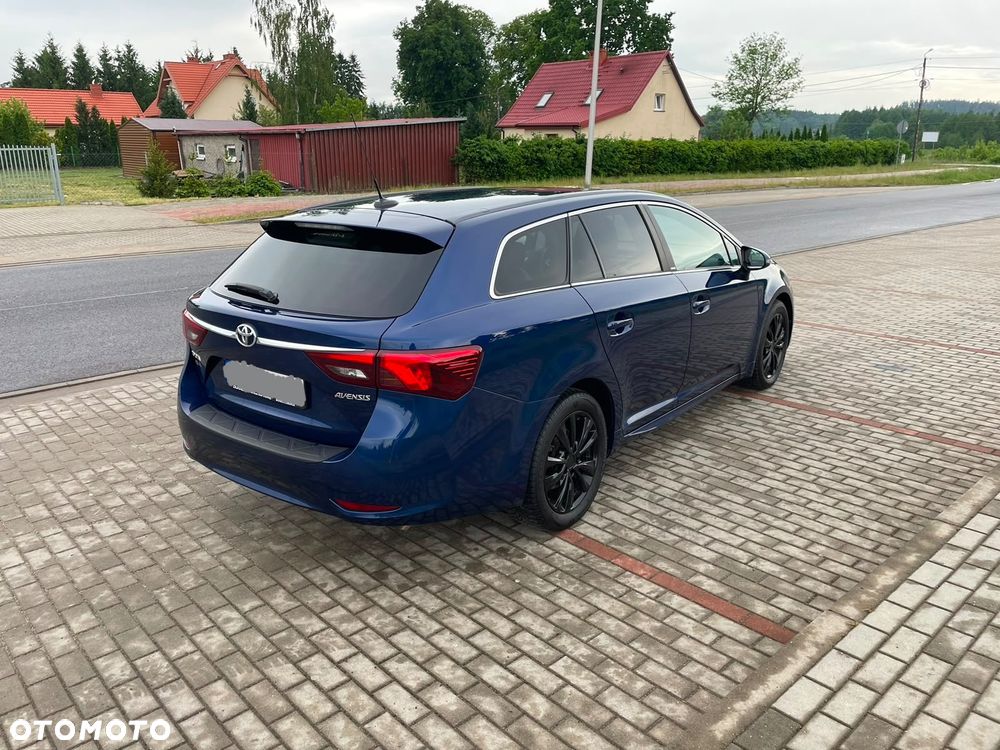 Toyota Avensis - 4
