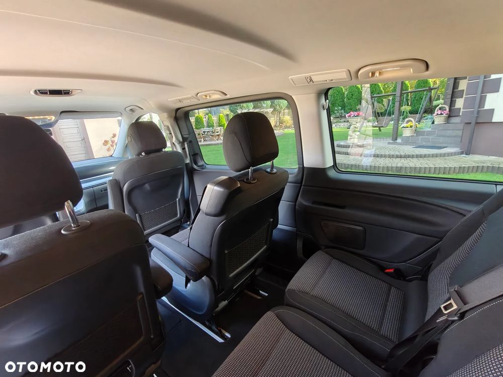 Mercedes-Benz Klasa V 250 d Avantgarde 9G-Tronic (długi) - 19