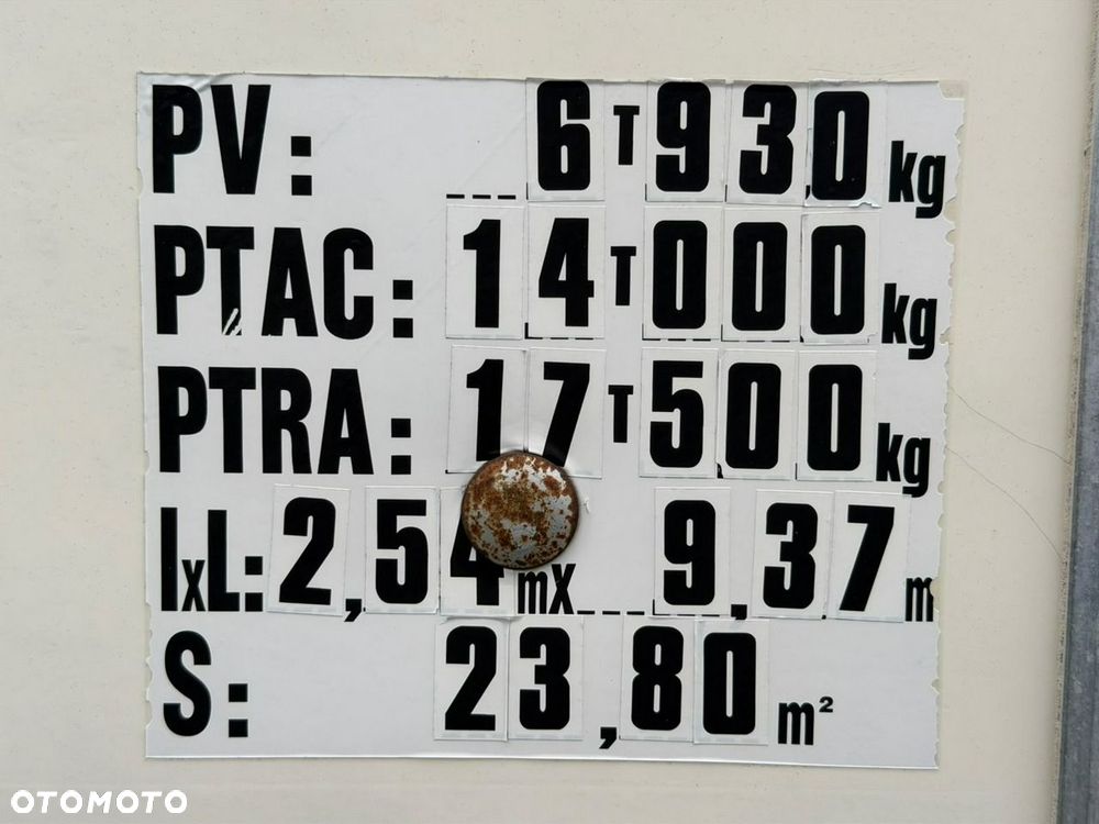 Renault MIDLUM 220 DXI  3 miejsca siedzące  , EURO 5 - 16